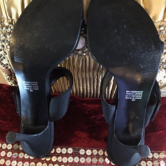 Bandolino Black Fabric Slip On Sandal Size 9 - Picture 12 of 13